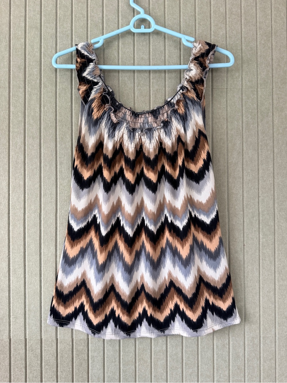 Carol Rose Zigzag Chevron Tank Top - Black, Brown & Gray